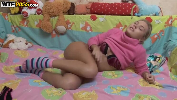 Kathleen Pitts homemade sex with toys and cock