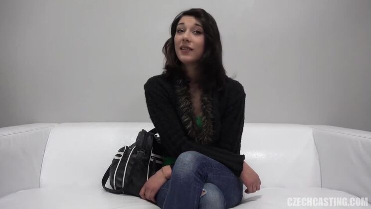 [CzechCasting] - Casting Tereza Brunette Czech - Mia