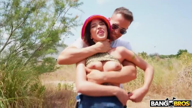 [BANG.com] - Outdoor POV Porn with Geisha Kyd (05-08-2022) Facial - Geisha Kyd