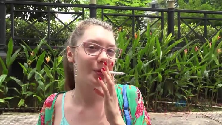 Elena's Fetish: Bananas and Pussy Love