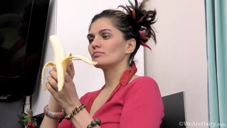 Solo Masturbation Fun With Brunette Ananda Ray