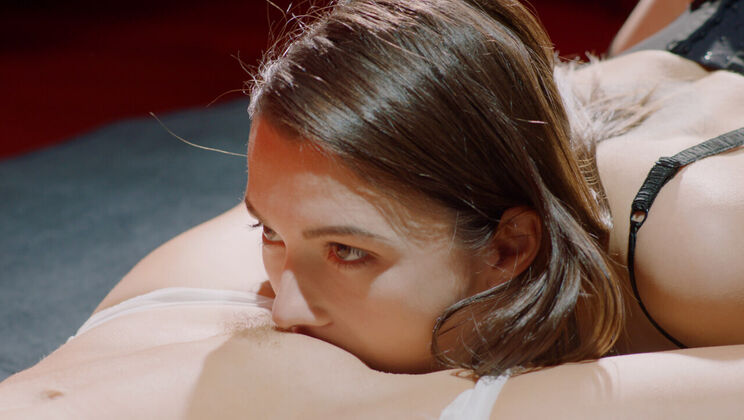 [UltraFilms] - European Sex Queens: Squeezing Out Lust - Alexis Crystal - Hayli Sanders