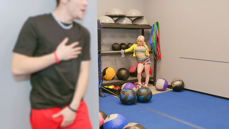 [MYLF] - Mature MILF Enjoys a Free Massage - Connor Kennedy - Nikki Delano