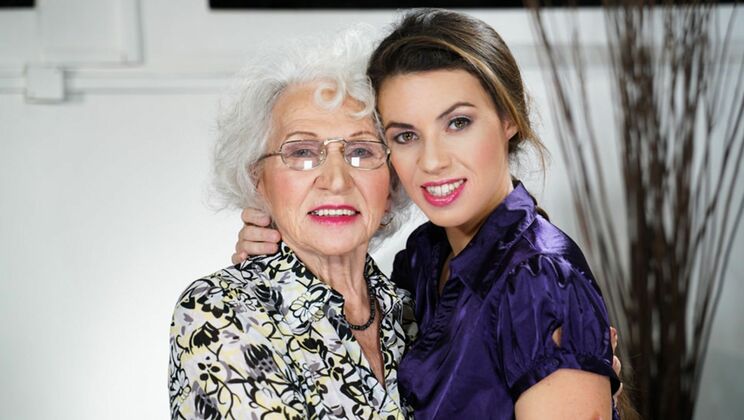 [OldYoungLesbianLove] - Retirement Gift for a Lesbian