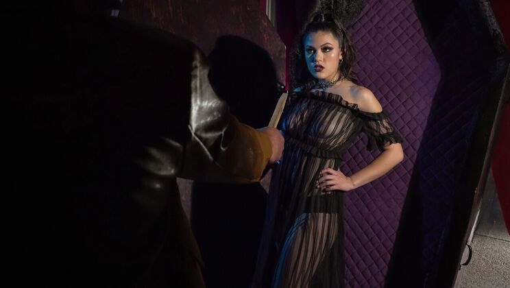 [Brazzers] - Asian Seductress in Crypt - Charles Dera - Kendra Spade