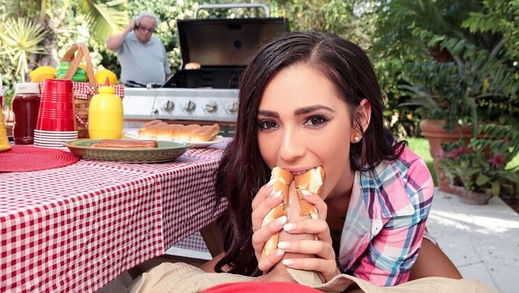 [SneakySex] - European Amateur Takes It Outside