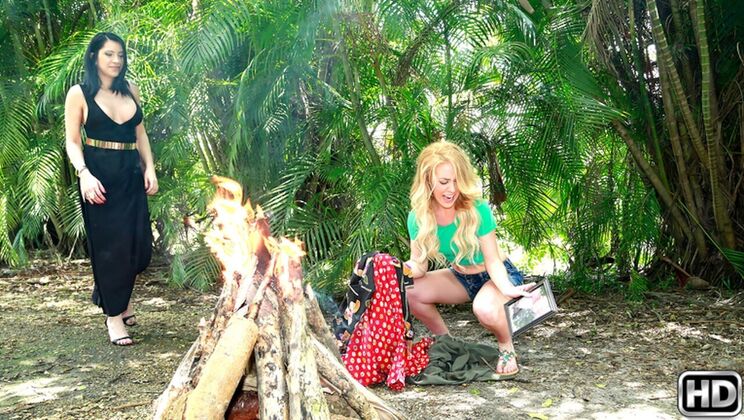 [MomsLickTeens] - Bonnie's High Heel Hijinks - Bonnie Grey - Cassandra Cain