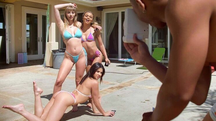 [RKPrime] - DTF: Amateur Girls Get Naked Outdoors