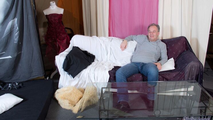 [Oldje] - Ball Licking Lianna Sucks Erick Off - Erick - Lianna