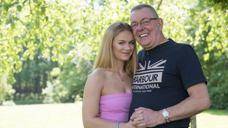 [Oldje] - Close-up of Jenny Manson's Wet Pussy - Jenny Manson - Bryn