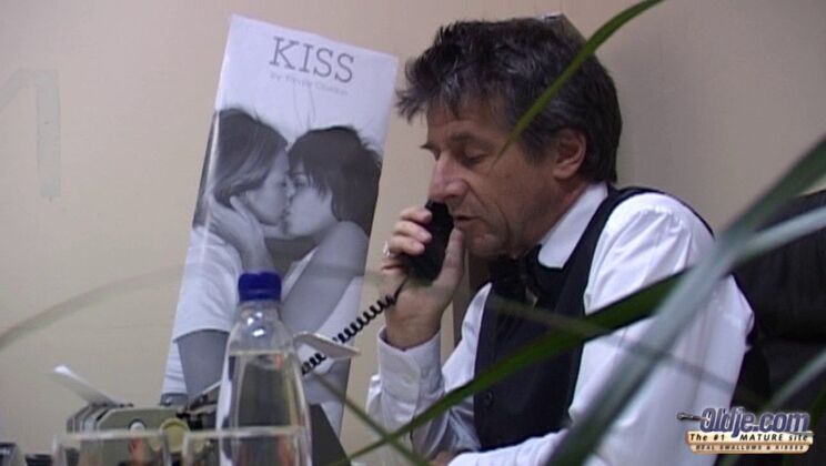 [Oldje] - Old Meets Young in a Desperate Case