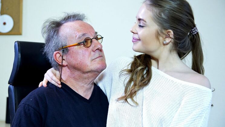 [Oldje] - Missionary Style with a Cum Swallowing Twist