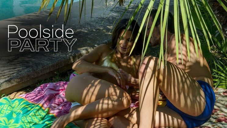 [JoyBear] - Outdoor Couple's Fun - Alexa Tomas - Joel Tomas