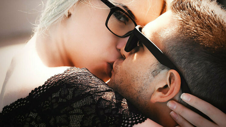 [SexArt] - Shaved Blonde Summer Sex Video
