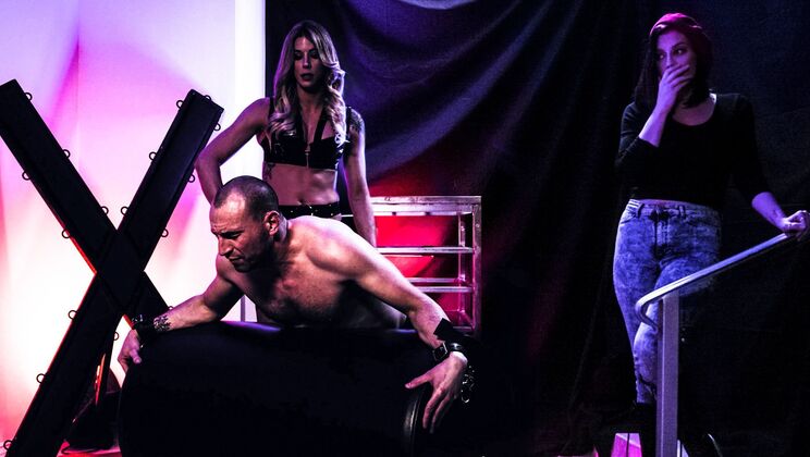 [PureTaboo] - Sovereign Syre's Creampie and Facial Delight - Stirling Cooper - Sovereign Syre - Casey Kisses