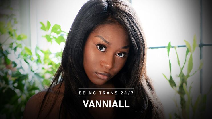 [Transfixed] - Interview with Shemale Vanniall