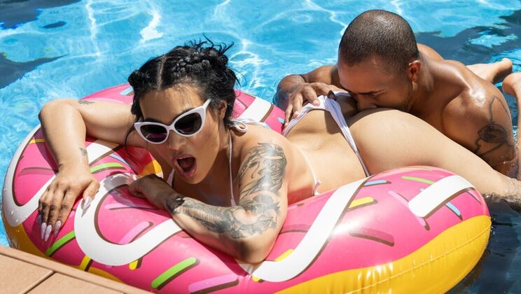 [TransAngels] - Big Cock Fucks Eva Maxim in the Pool - justice - Eva Maxim