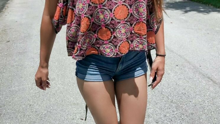 [MOFOSB-Sides] - Sofie Reyez in Missionary Position - Tyler Steel - Sofie Reyez