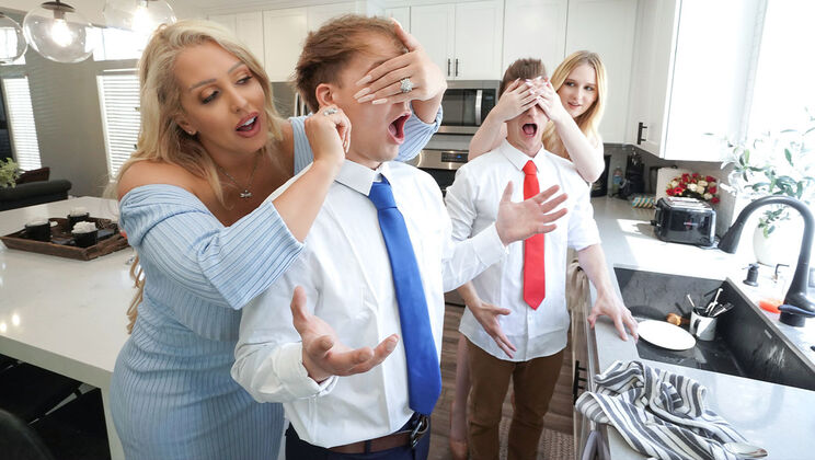 [MomSwap] - Stepmom's Home Cooked Fucking