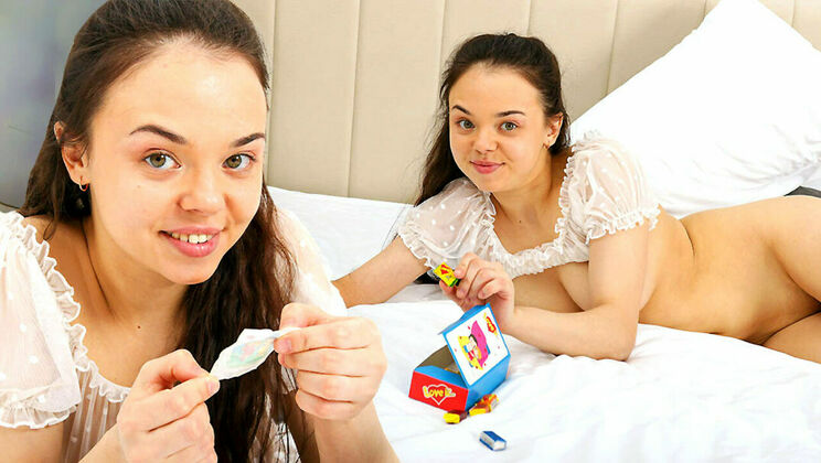 [ClubSweethearts] - Sweet Bubble Gum Clit Masturbation - Mia Grandy