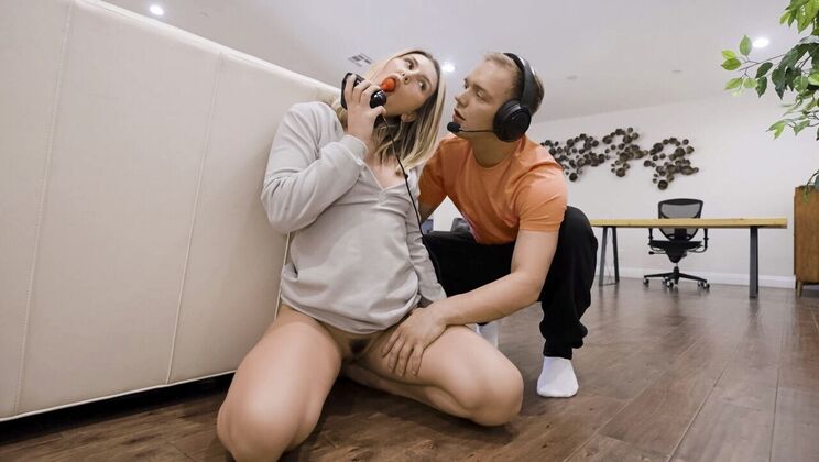 [GFLeaks] - Paige Owens' Anal Play with Sex Toys