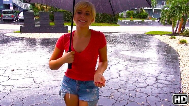 Shaved Blonde Outdoor Blowjob and Facial