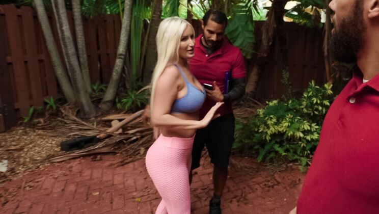 [MilfHunter] - Amateur MILF Gets Ass Fingers - James Angel - Tiffani Madison