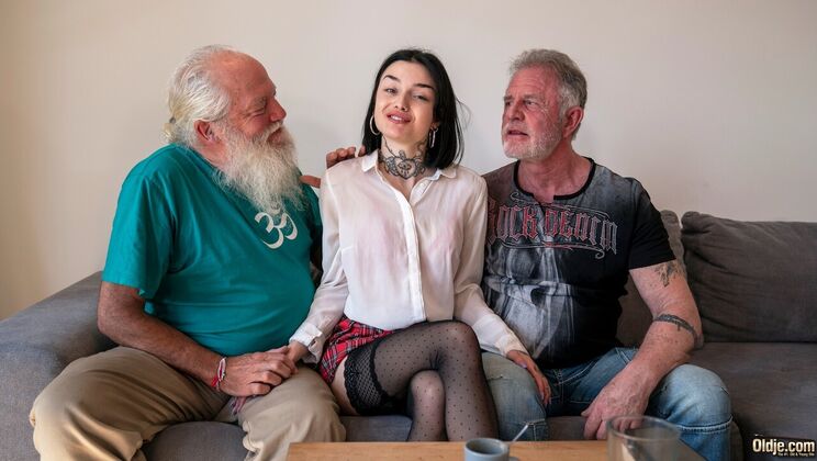 [Oldje] - Maid's Ball Licking Fun - Bruno - Chel - Snow DeVille