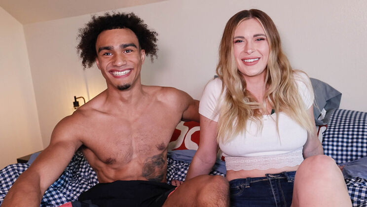 [HotGuysFuck] - Lindsay Lee and Devin Cold in a Blonde, Big Cock Encounter - Lindsay Lee - Devin Cold