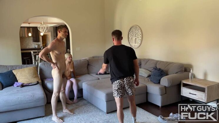 [HotGuysFuck] - Kissing and Pussy Licking with Molly Mae - Molly Mae - Mike Beaumonte