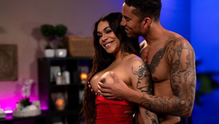 Shemale Massage - Rubbing It Down with Eva Maxim and Axel Greene