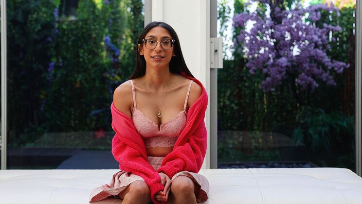 [NetGirl] - Mila Fucked in Missionary - Sona - Mila