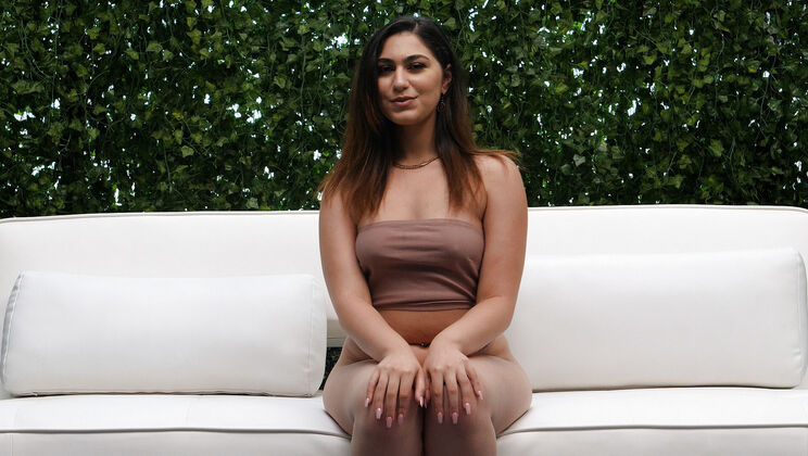 [NetVideoGirls] - Audition with Leyla - Cumshot - Leyla