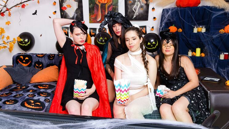 [ClubSweethearts] - Halloween Lesbian Action with Cherry and Viki - Cherry Black - Nice Viki - Amelia Ost - Roxy Muroy