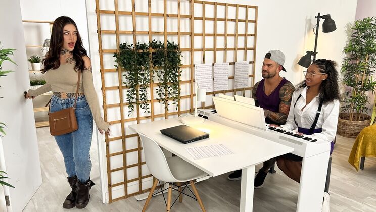 [CrazyCollegeGFs] - European Stud Pounds Colombian Tutor - Juan Lucho - Barbie Rous