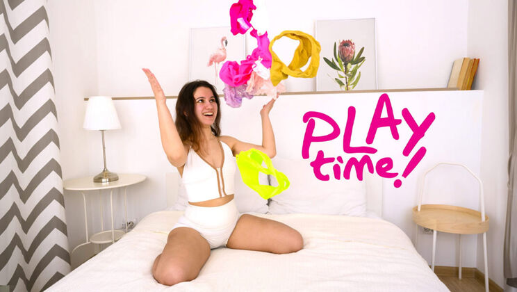 [ClubSweethearts] - Teen Sunny May Gets Down - Sunny May