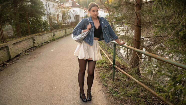 [PublicAgent] - Shy Baker Gets Creampie From Thick Cock in Doggystyle - Martin Gun - Gigi Max