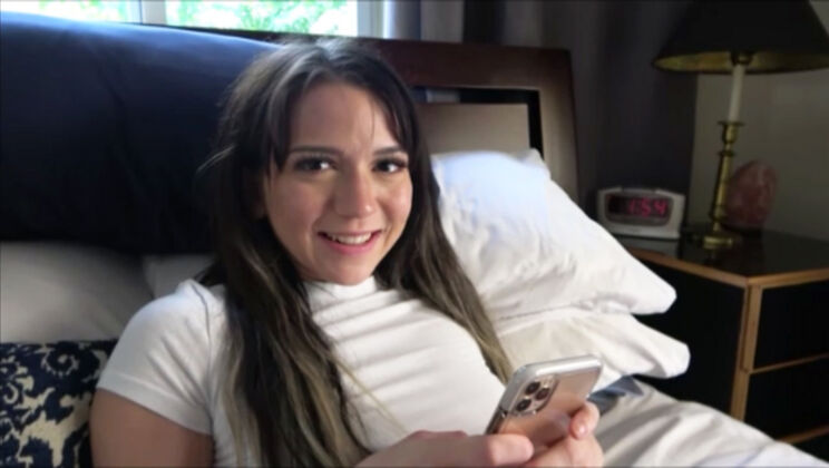 [FamilyTherapy] - 19 Year Old Brunette's POV - Riley Jean