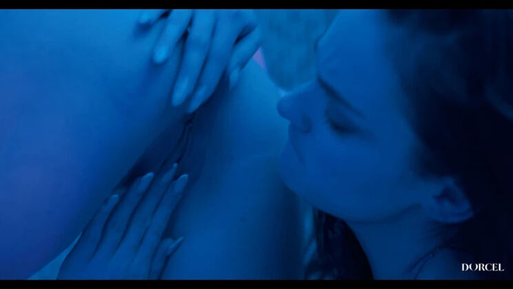 [DorcelClub] - Girl on Girl Instant Attraction Date - Clara Mia - Alice Drake