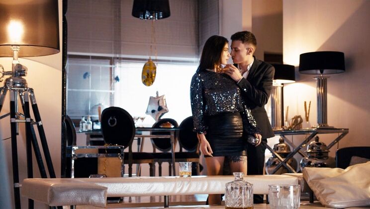 [Brazzers] - Innie Pussy and Natural Tits with Liya Silver - Charlie Dean - Liya Silver